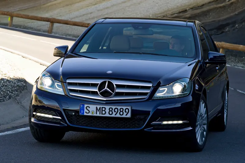 Mercedes-Benz  C 350 Elegance 2