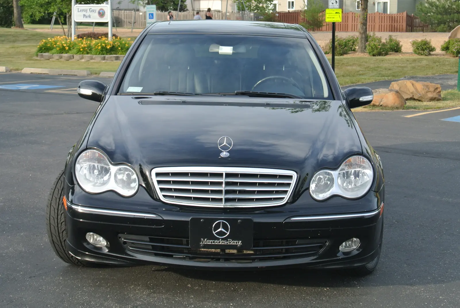 Mercedes-Benz  C 350 Elegance 4