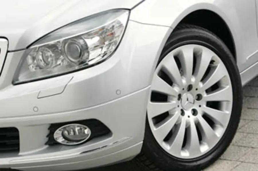 Mercedes-Benz  C 350 Elegance 7