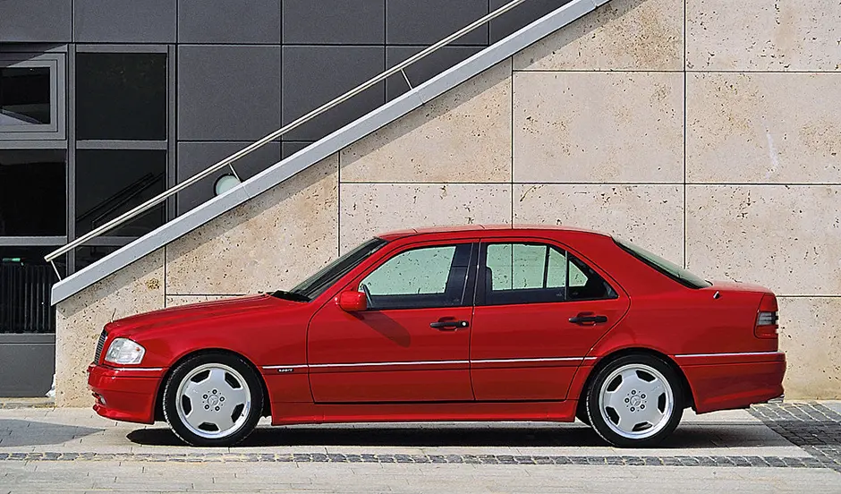 Mercedes-Benz  C 36 AMG 6