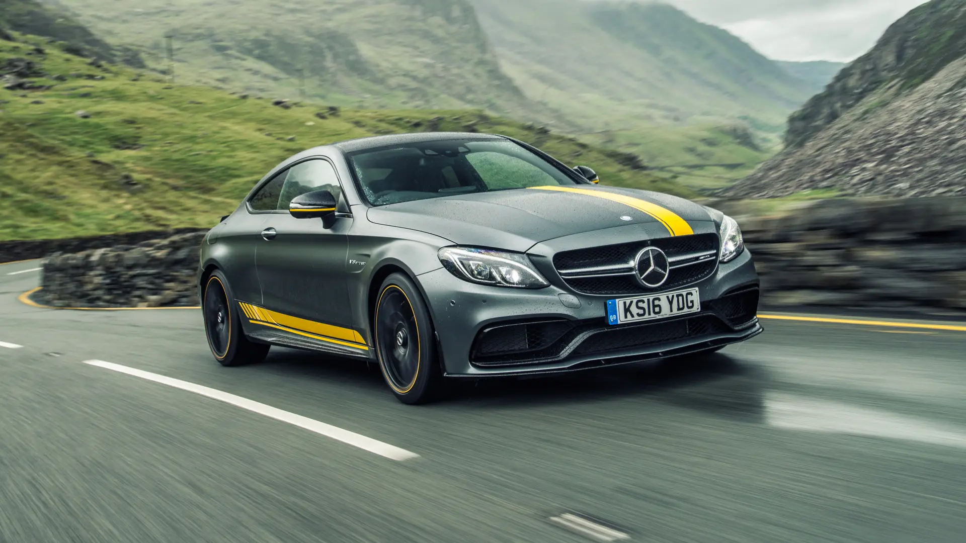 Mercedes-Benz  C 63 AMG 1