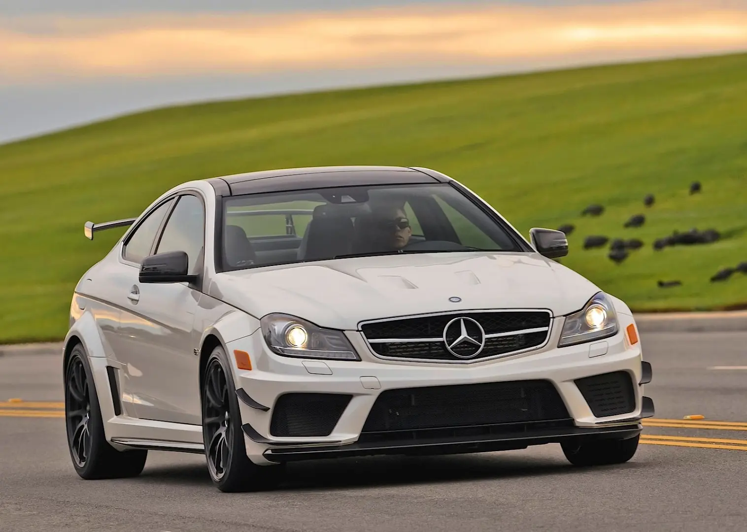 Mercedes-Benz  C 63 AMG 7G-Tronic 5