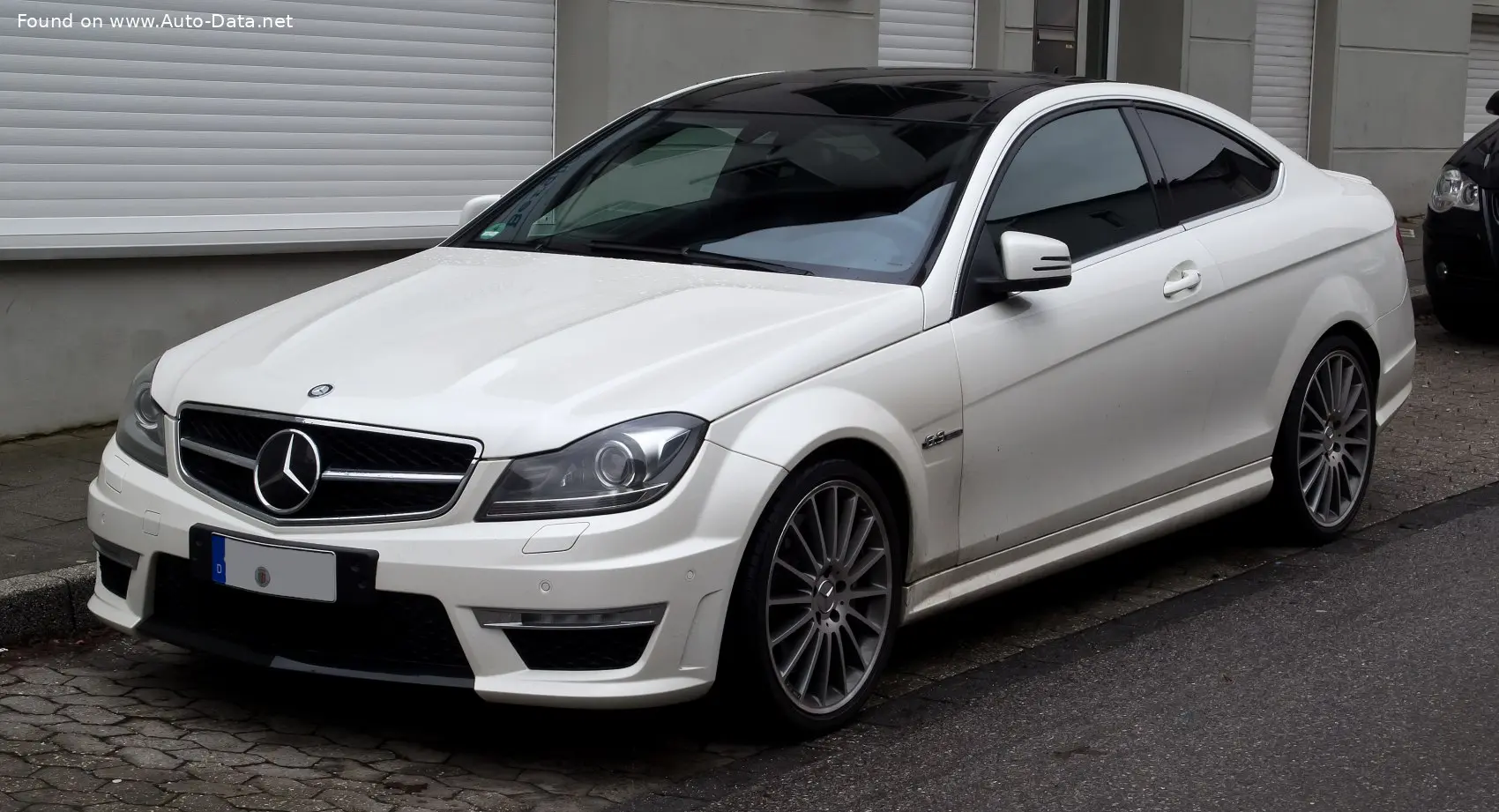 Mercedes-Benz  C 63 AMG 7G-Tronic 7