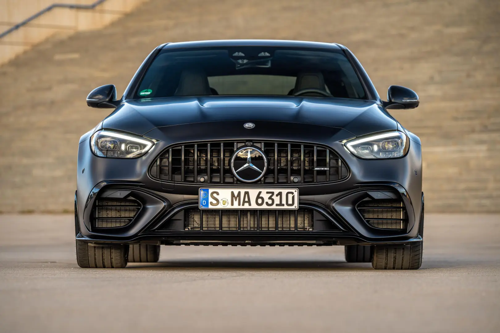 Mercedes-Benz  C 63 S AMG E Performance 2