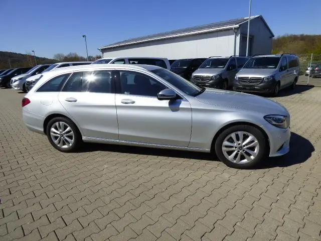 Mercedes-Benz  C Estate 180 T Avantgarde 9G-Tronic 6