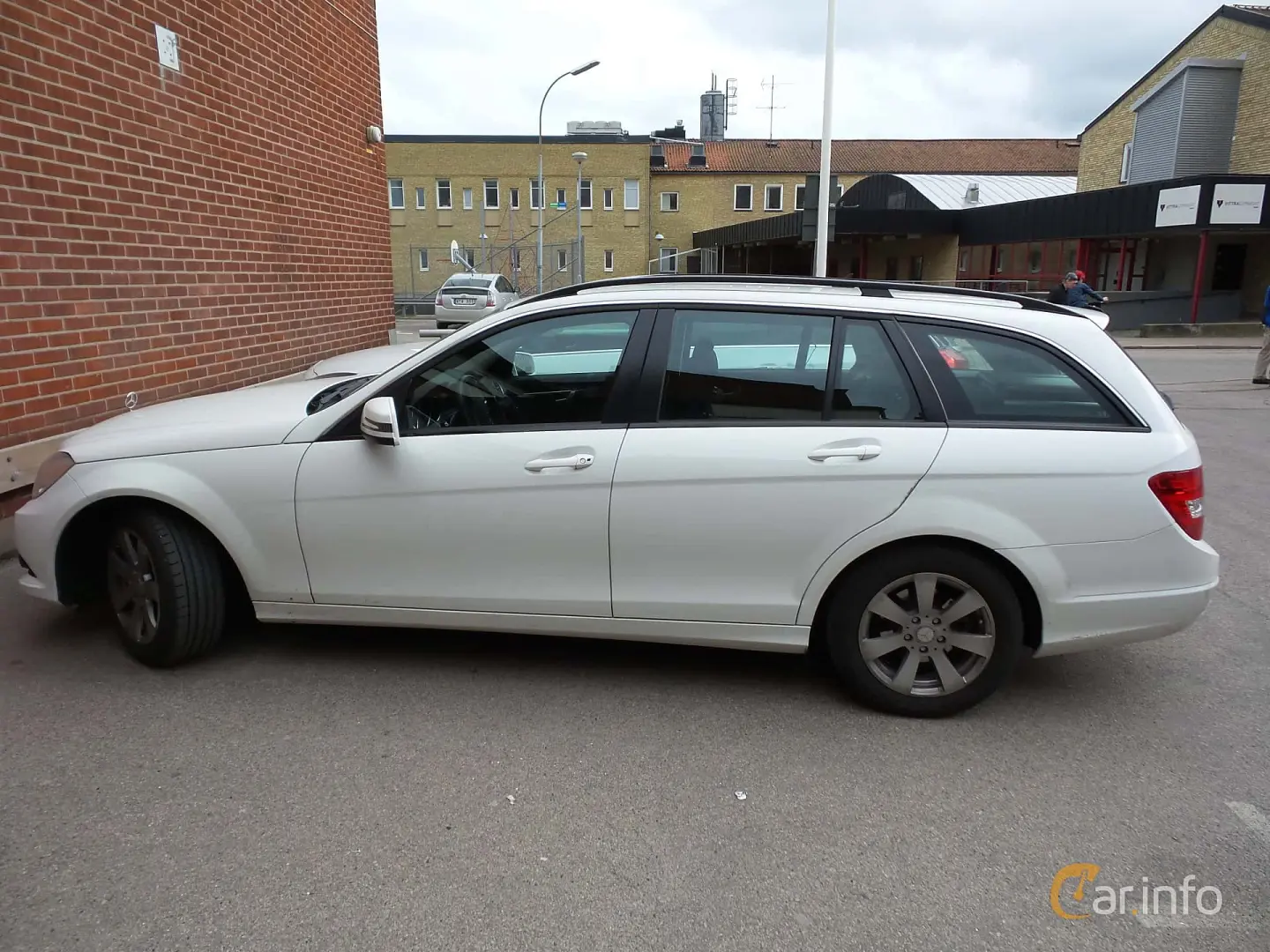 Mercedes-Benz  C 180 BlueEFFICIENCY Selection Plus 7G-Tronic 6