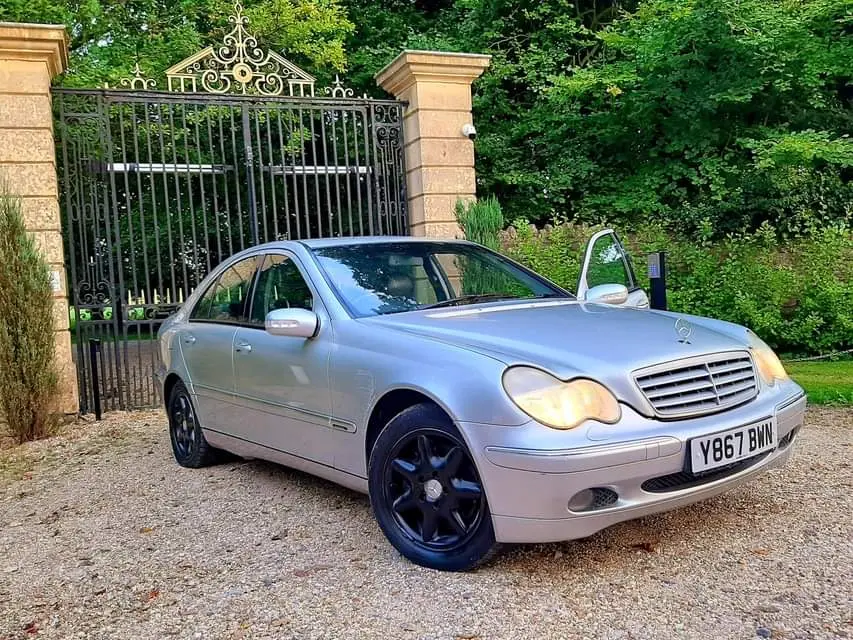 Mercedes-Benz  C Estate 240 T Elegance 3