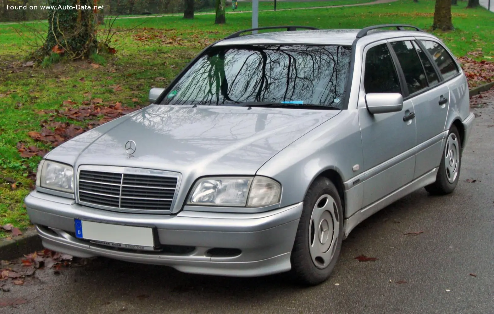 Mercedes-Benz  C 200 Elegance 0