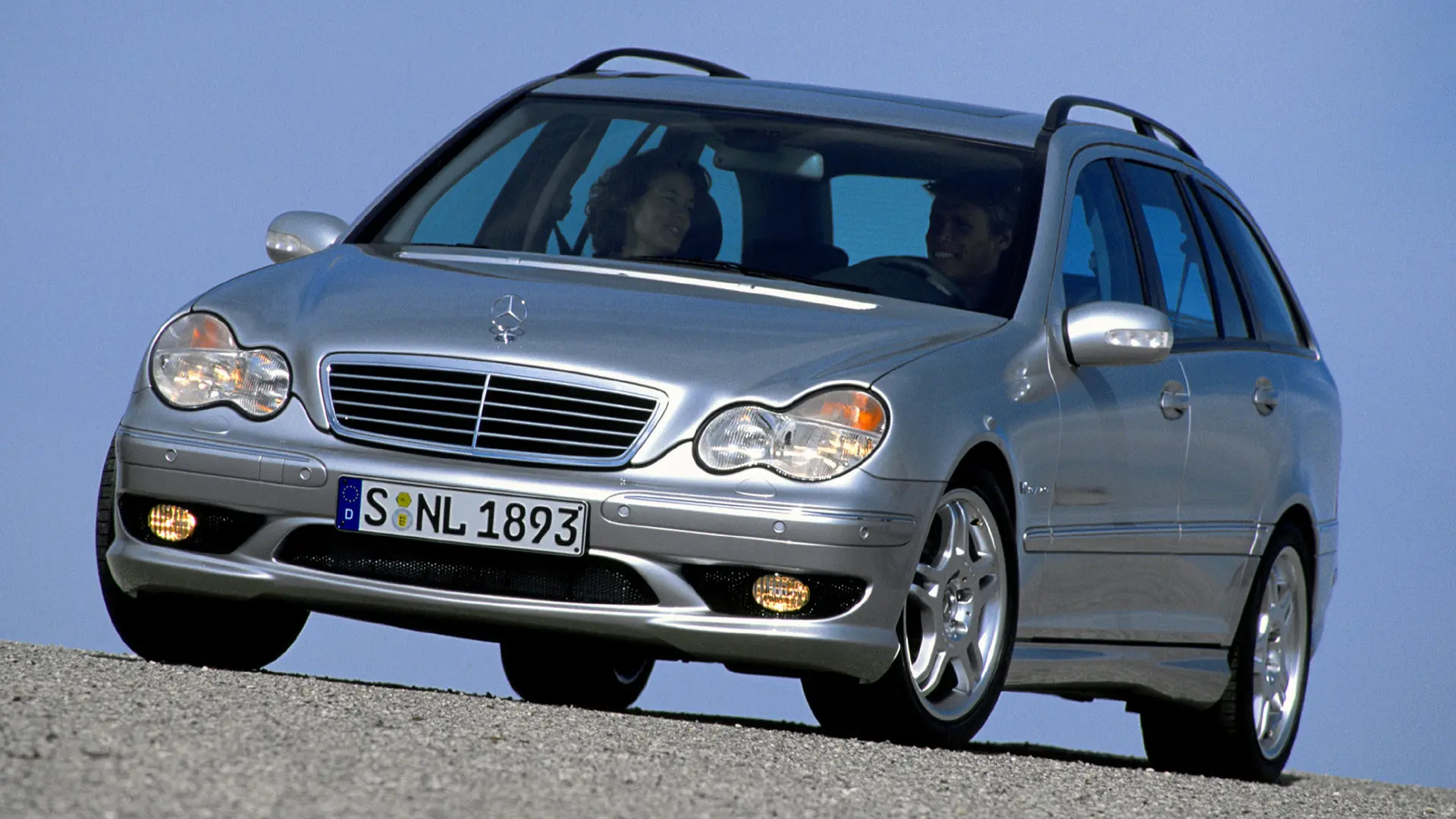 Mercedes-Benz  C 32 AMG 4