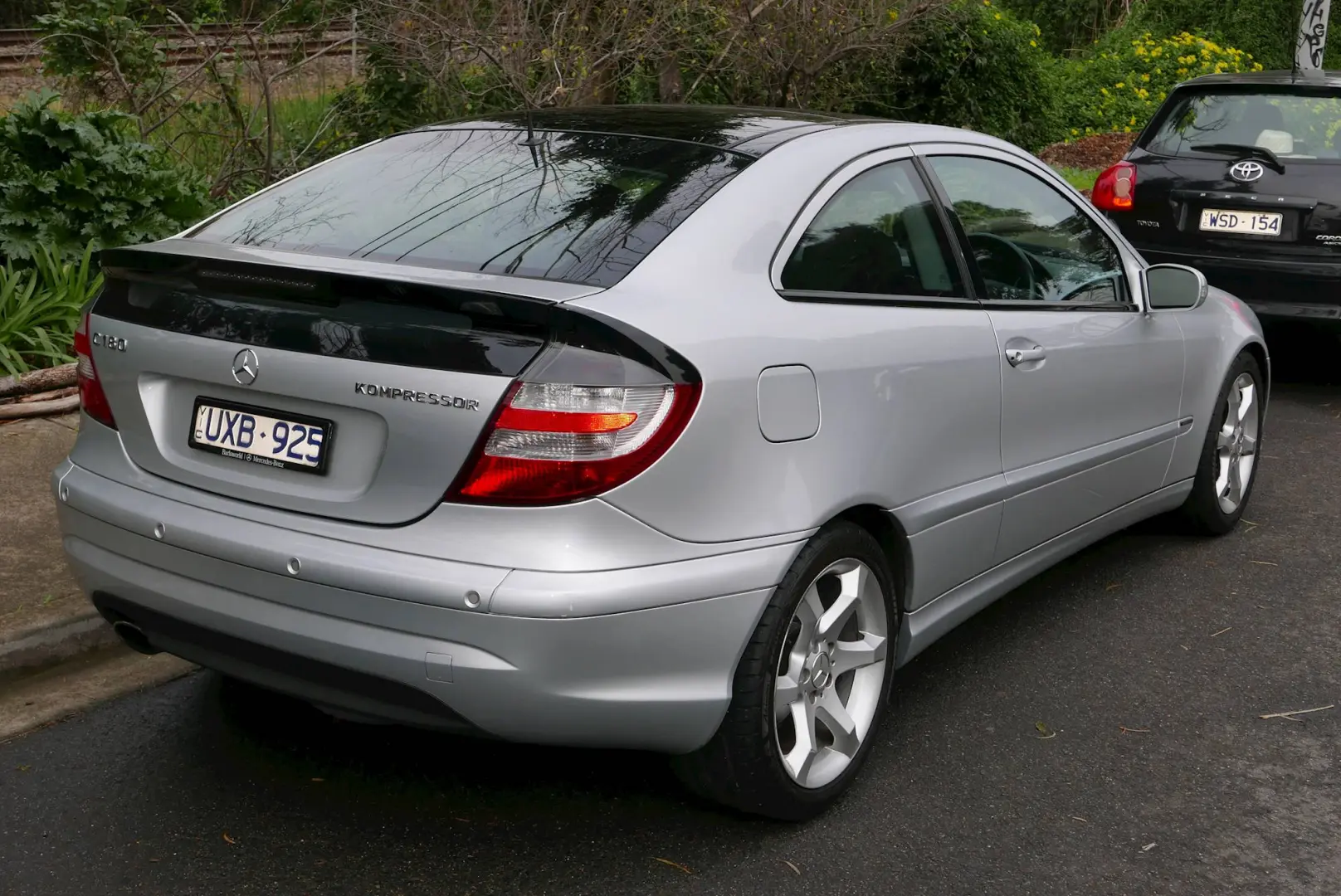 Mercedes-Benz  C 230 Kompressor Elegance 1