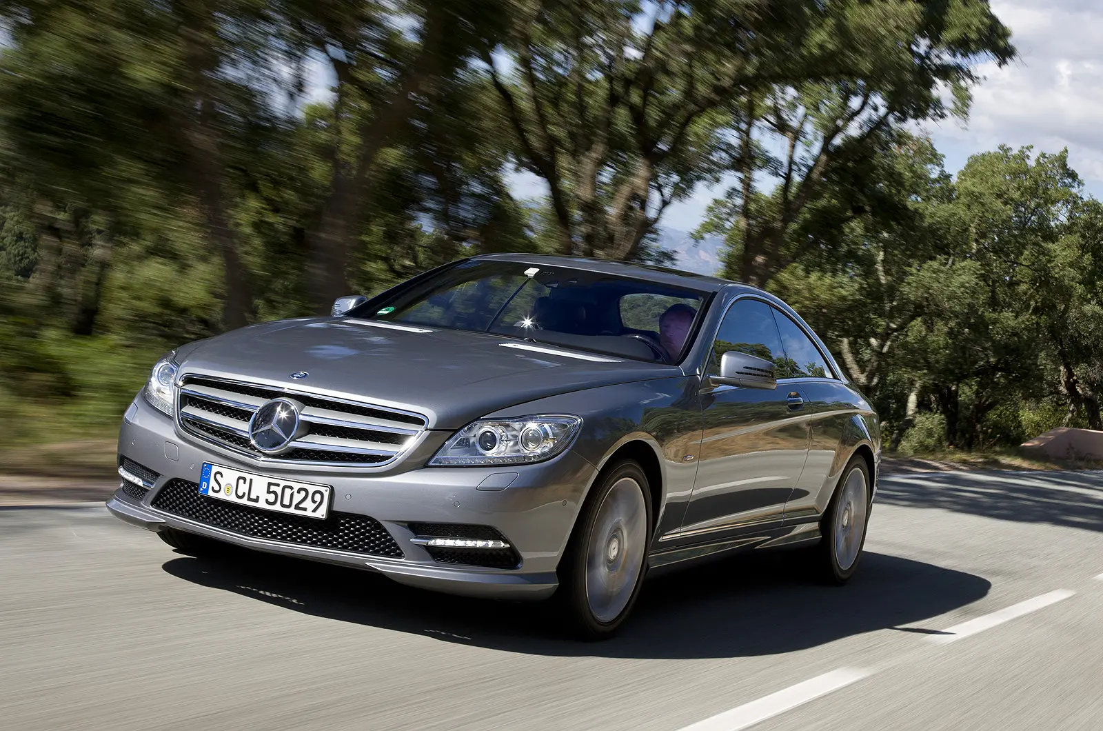 Mercedes-Benz CL CL 500 BlueEFFICIENCY 4Matic 1