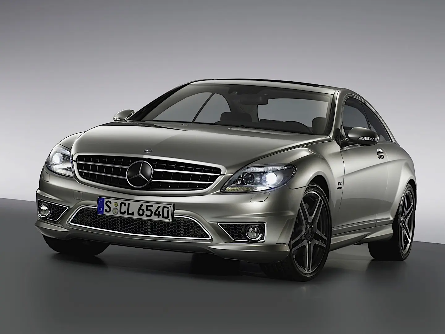 Mercedes-Benz CL CL 65 AMG 4