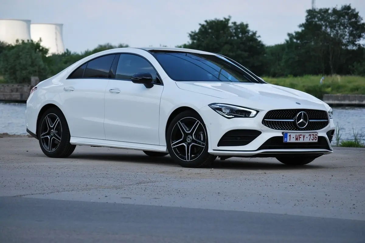 Mercedes-Benz CLA CLA 180 1
