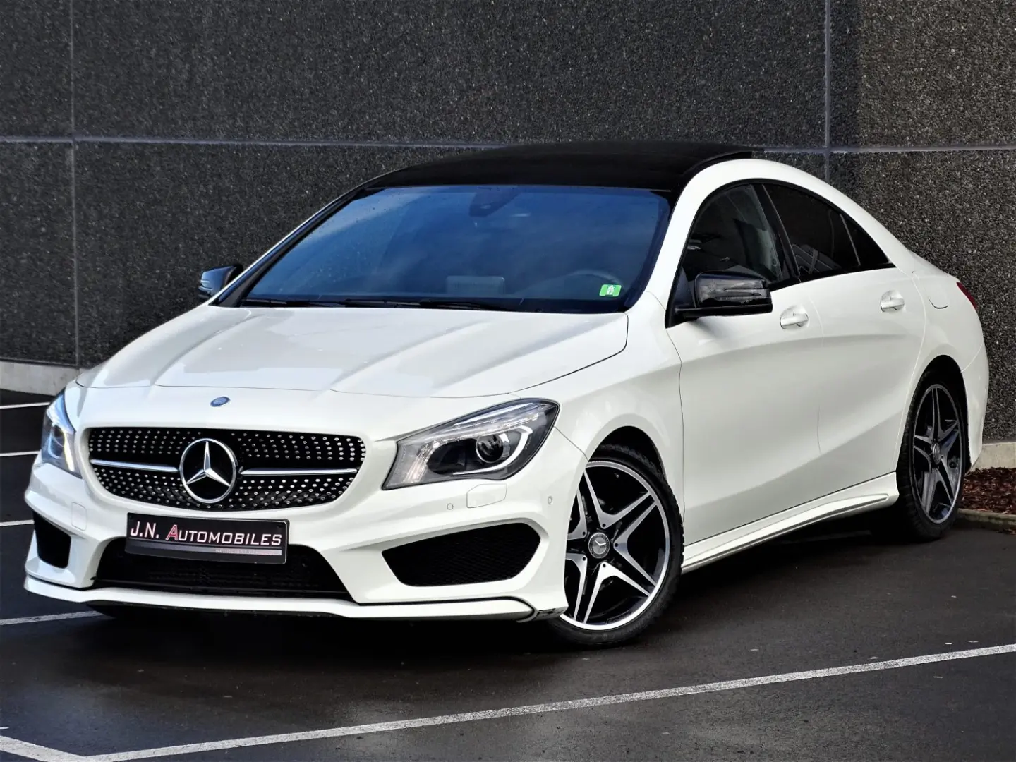 Mercedes-Benz CLA CLA 200 AMG 4