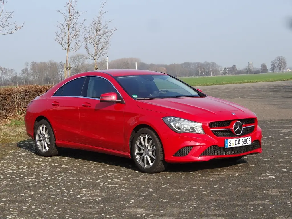 Mercedes-Benz CLA CLA 200 Urban 6