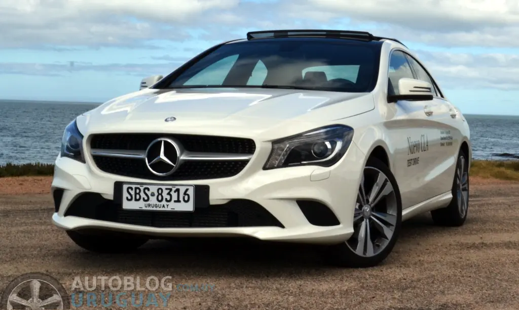 Mercedes-Benz CLA CLA 200 Urban 7G-DCT 3