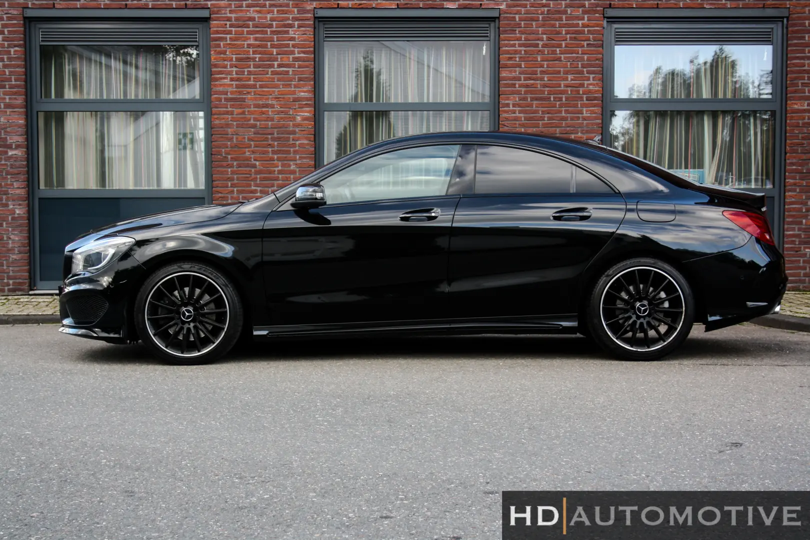 Mercedes-Benz CLA CLA 220 CDI 5