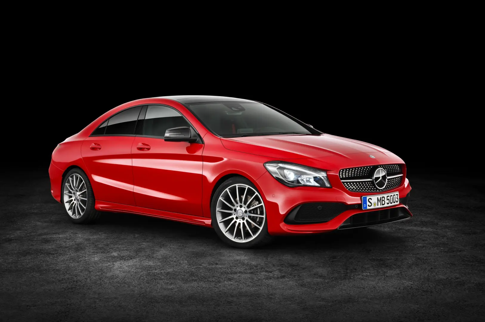 Mercedes-Benz CLA CLA 250 4Matic AMG 7G-DCT 3