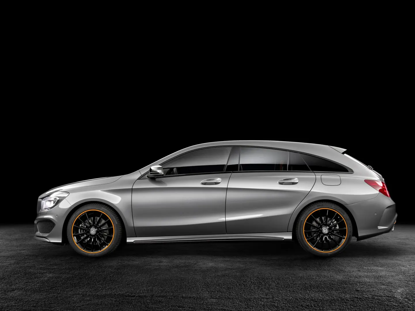 Mercedes-Benz CLA CLA 45 S Performance+ 4Matic+ Shooting Brake 0