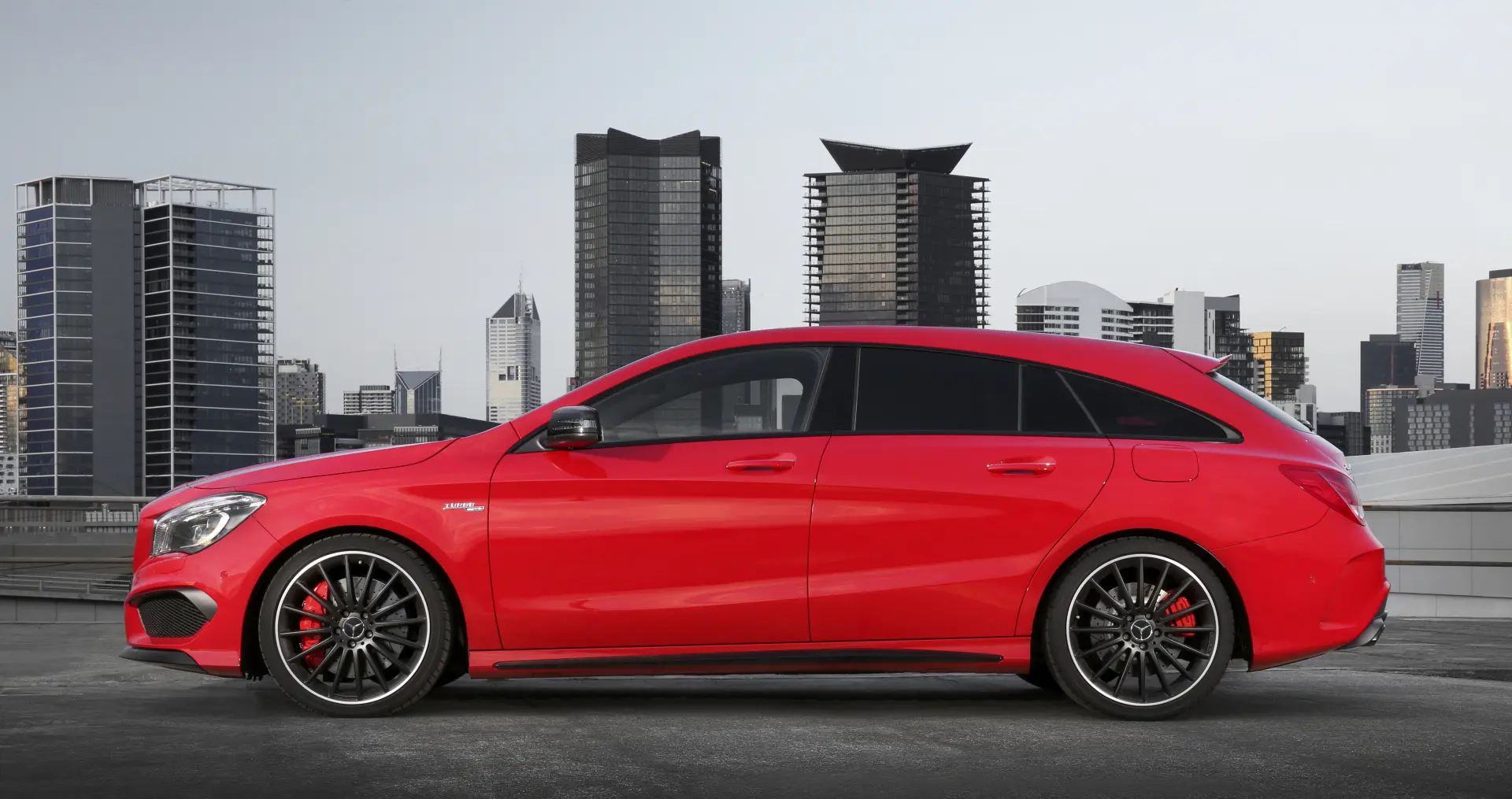 Mercedes-Benz CLA CLA 45 S Performance+ 4Matic+ Shooting Brake 3