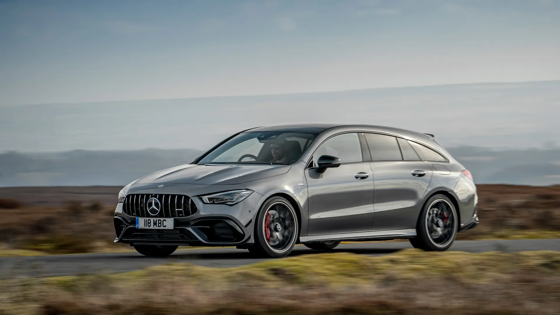 Mercedes-Benz CLA CLA 45 S Performance+ 4Matic+ Shooting Brake 4