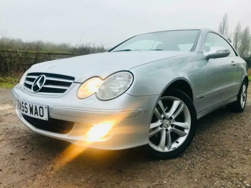 Mercedes-Benz CLK CLK 220 CDI Avantgarde 7