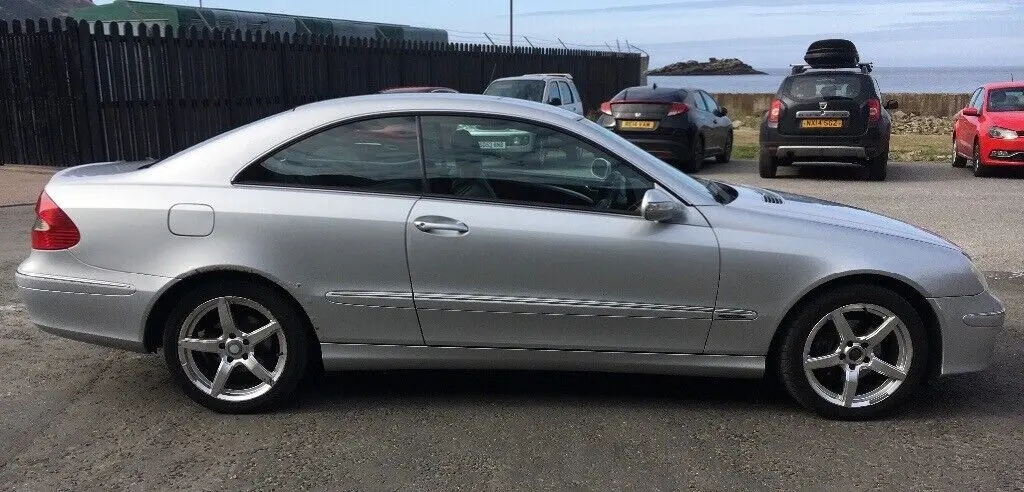 Mercedes-Benz CLK CLK 220 CDI Avantgarde 7