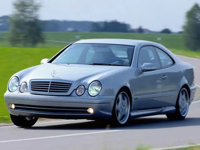 Mercedes-Benz CLK CLK 230 Kompressor Elegance Sequentronic 3