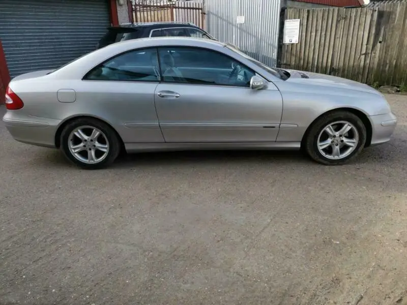 Mercedes-Benz CLK CLK 320 Avantgarde 4
