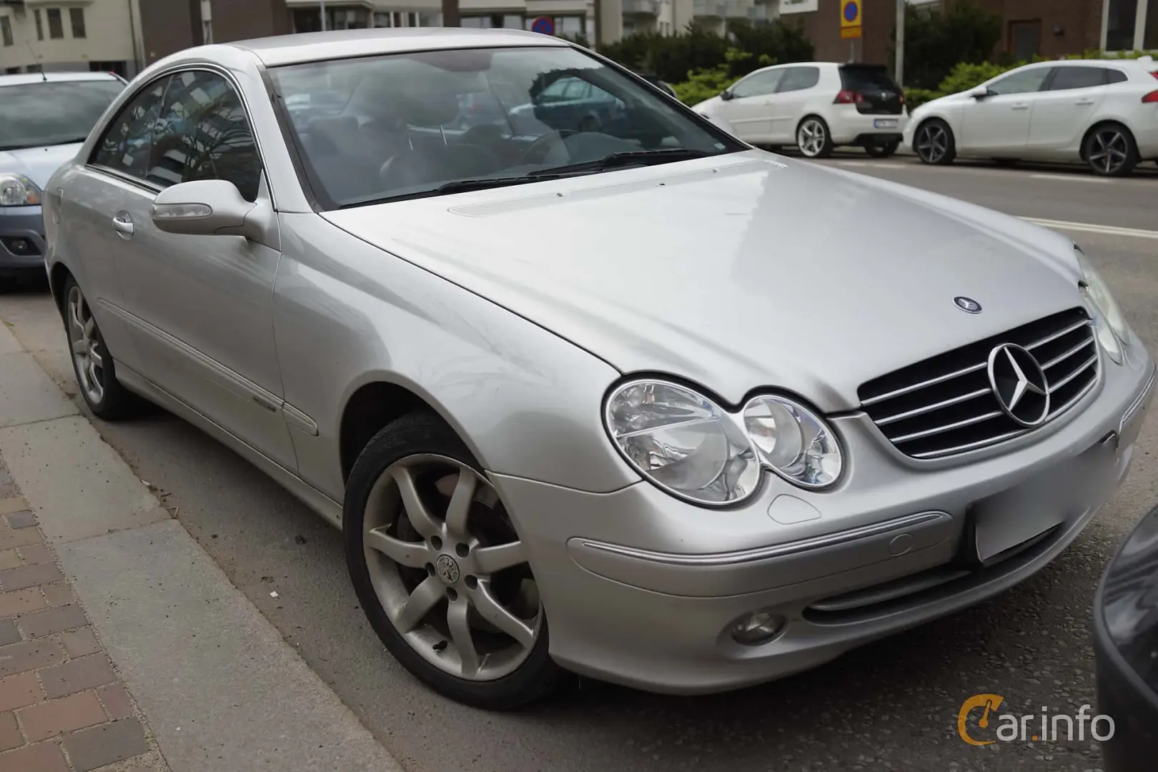 Mercedes-Benz CLK CLK 500 Elegance 4