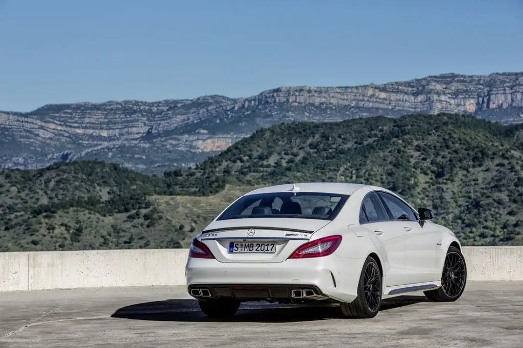 Mercedes-Benz CLS CLS 63 S 4Matic AMG Speedshift 5