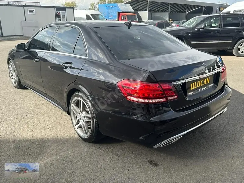Mercedes-Benz  E 180 AMG Premium 4