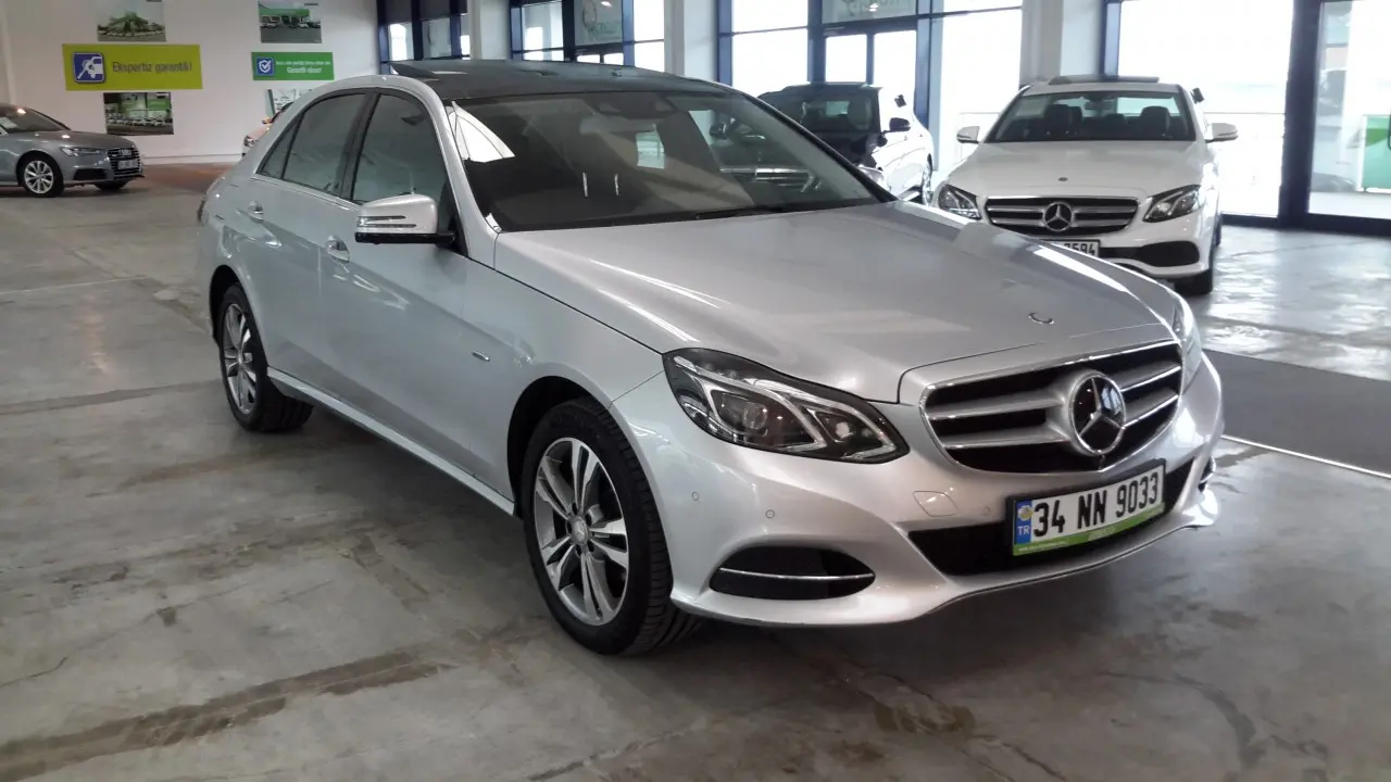 Mercedes-Benz  E 180 EditionE 5