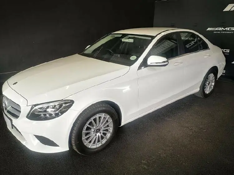 Mercedes-Benz  E 180 Elegance 9G-Tronic 4