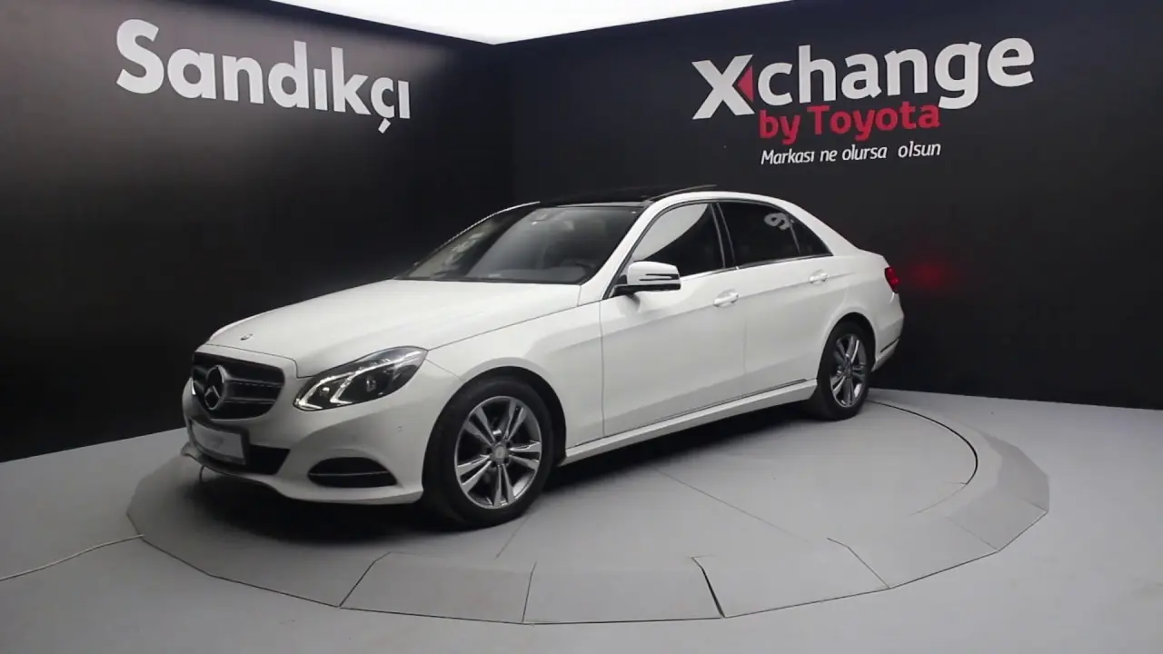 Mercedes-Benz  E 180 Elite 0
