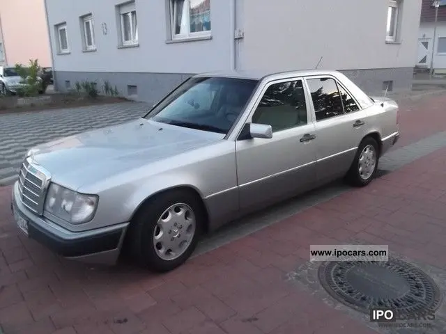 Mercedes-Benz  E 200 5