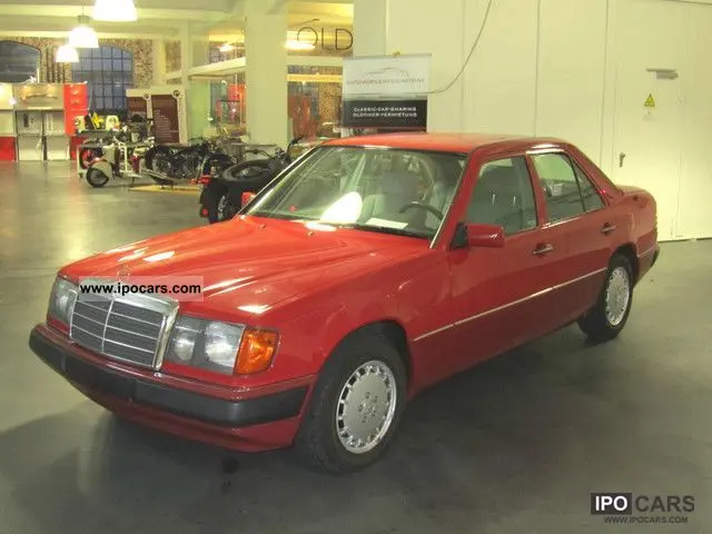 Mercedes-Benz  E 200 6