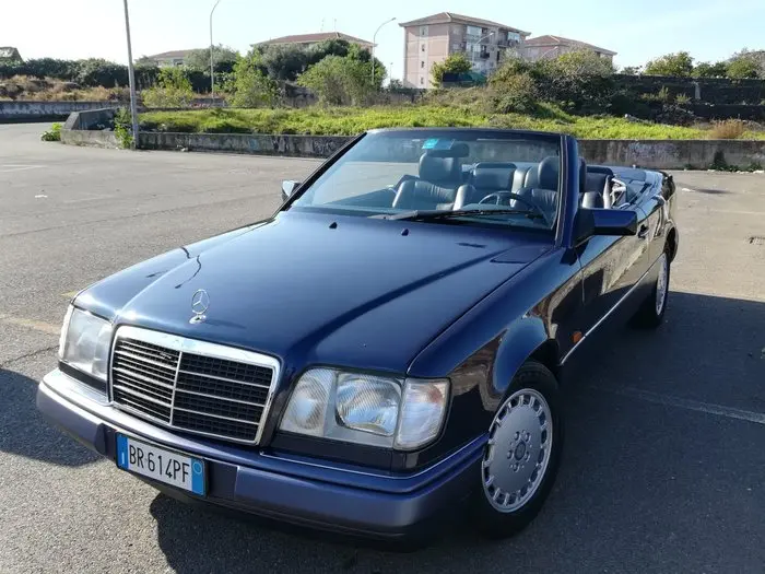 Mercedes-Benz  E 200 0