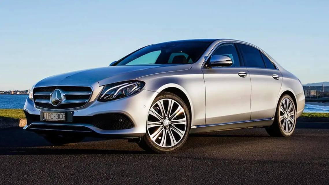Mercedes-Benz  E 200 2
