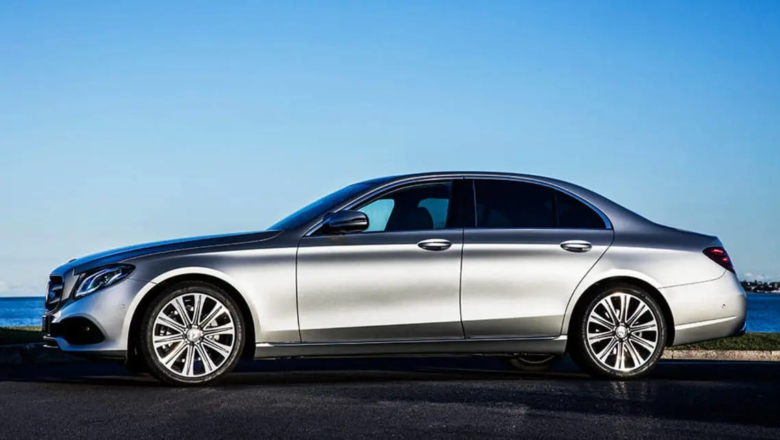 Mercedes-Benz  E 200 5