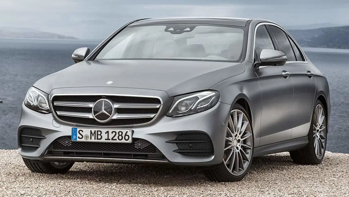 Mercedes-Benz  E 200 6