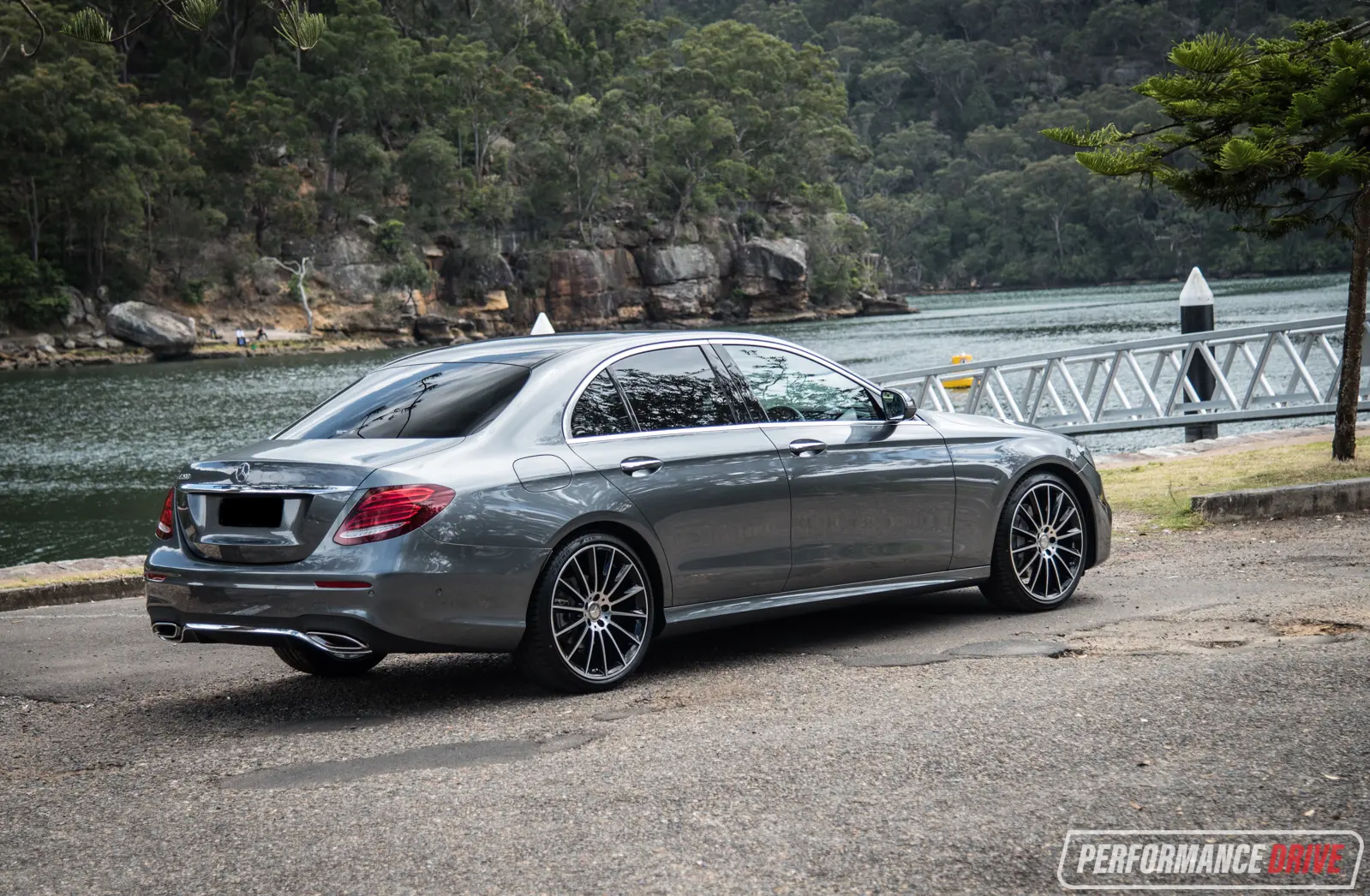 Mercedes-Benz  E 200 0