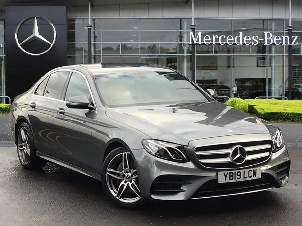 Mercedes-Benz  E 200 AMG 9G-Tronic 5
