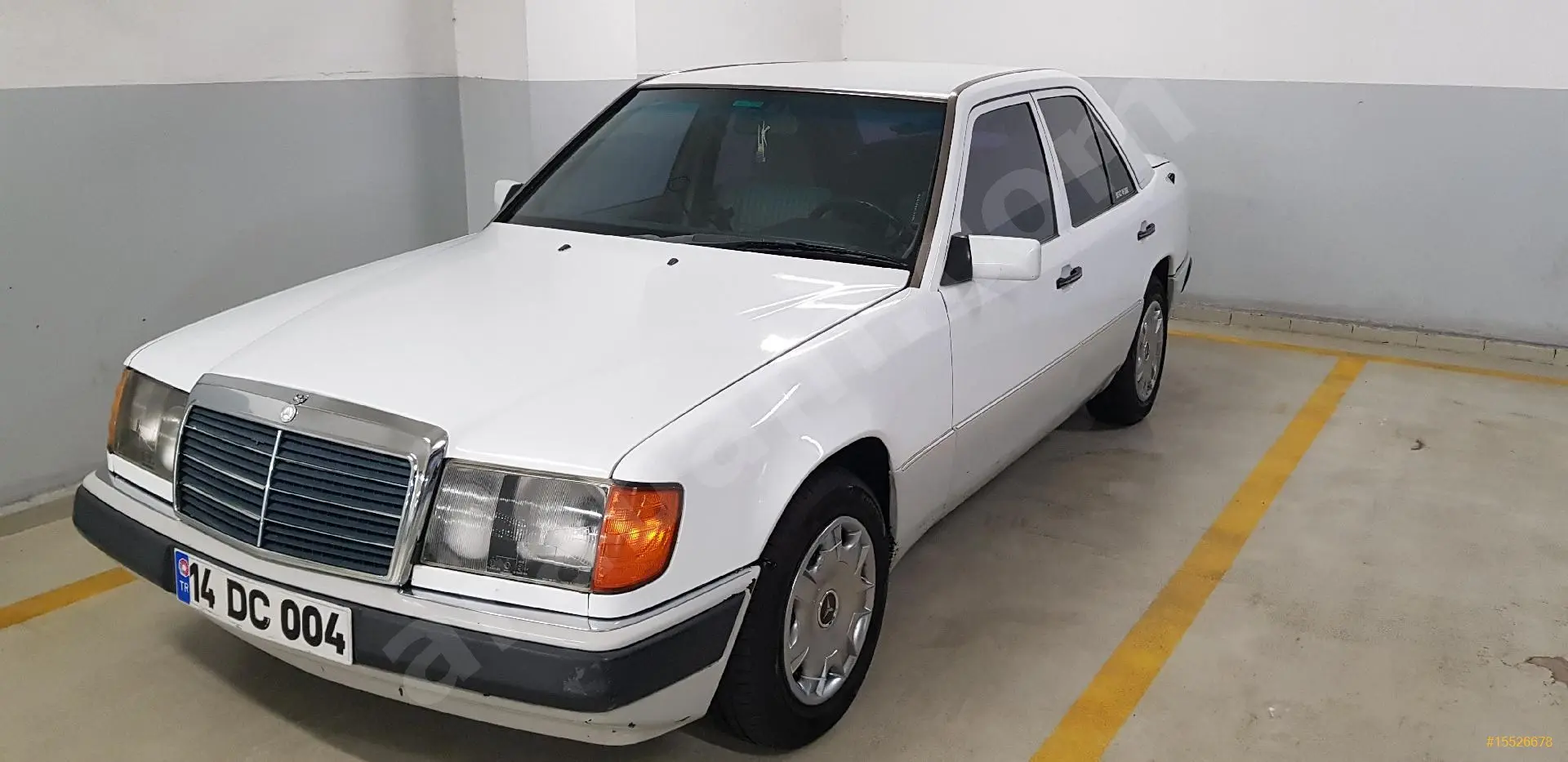 Mercedes-Benz  E 200 C16V 6