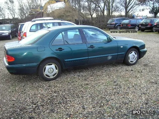 Mercedes-Benz  E 200 CDI Classic 5