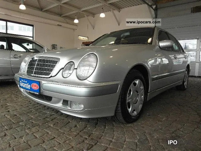 Mercedes-Benz  E 200 CDI Classic 1