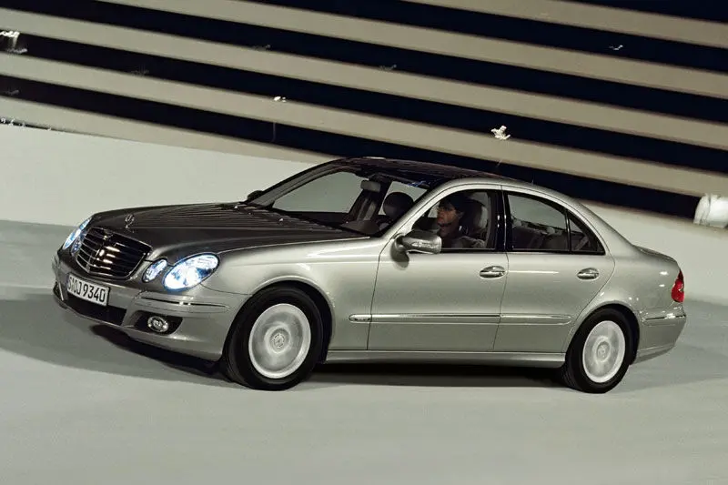 Mercedes-Benz  E 200 CDI Classic 3