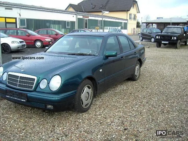 Mercedes-Benz  E 200 CDI Elegance 4