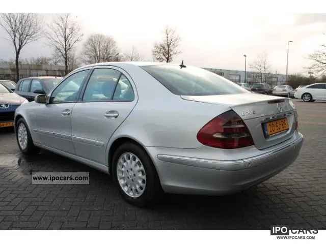 Mercedes-Benz  E 200 CDI Elegance 7