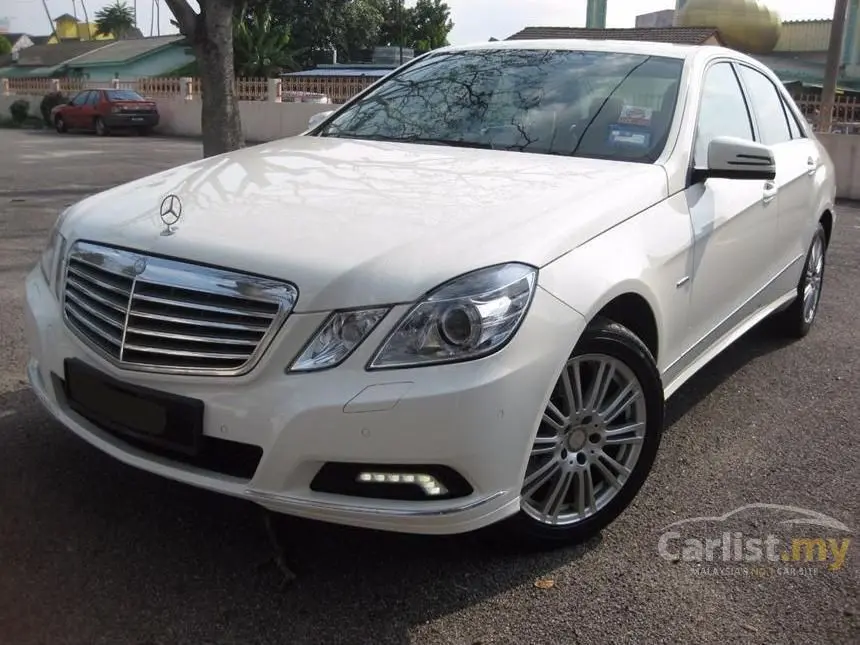 Mercedes-Benz  E 200 CGI AMG 3